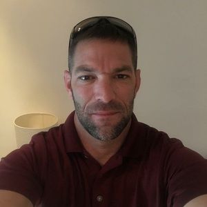 Meet your Posher, Leo